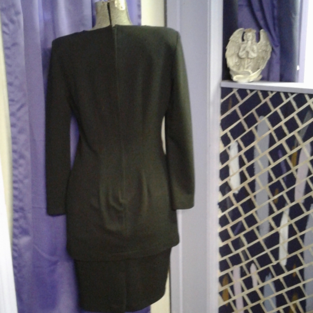 Dress - Picture 2 of 2